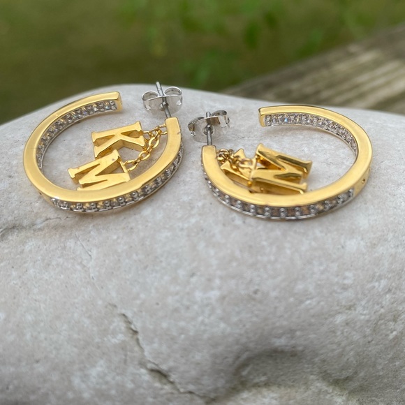 Danbury Mint Initial Hoop Earrings 14k gold plated w/ Diamonisse diamonds K & M - Picture 13 of 13